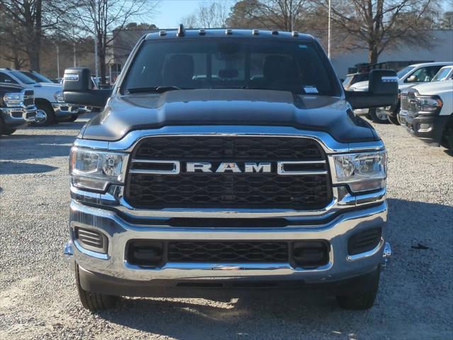 2024 Ram 3500 Tradesman Crew Cab 4x4 8' Box