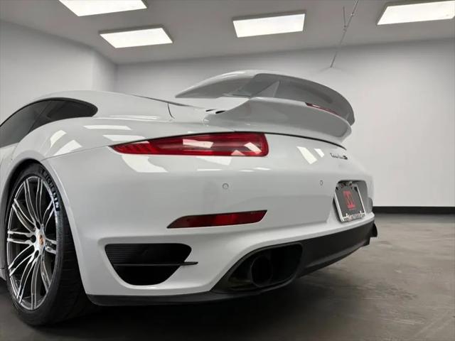 2015 Porsche 911 Turbo S