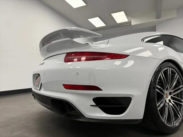 2015 Porsche 911 Turbo S