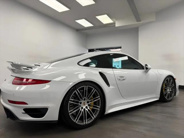 2015 Porsche 911 Turbo S