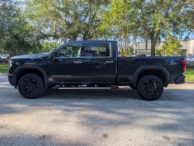 2024 GMC Sierra 2500HD 4WD Crew Cab Standard Bed Denali