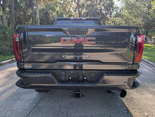 2024 GMC Sierra 2500HD 4WD Crew Cab Standard Bed Denali