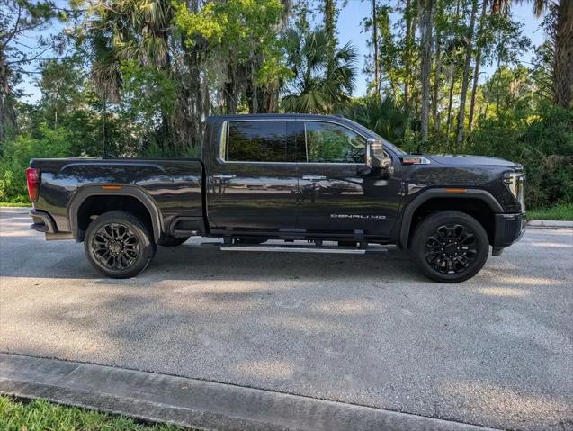 2024 GMC Sierra 2500HD 4WD Crew Cab Standard Bed Denali