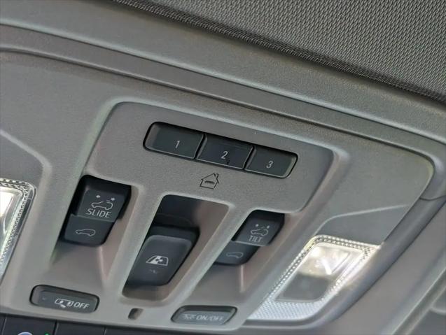 2024 GMC Sierra 2500HD 4WD Crew Cab Standard Bed Denali