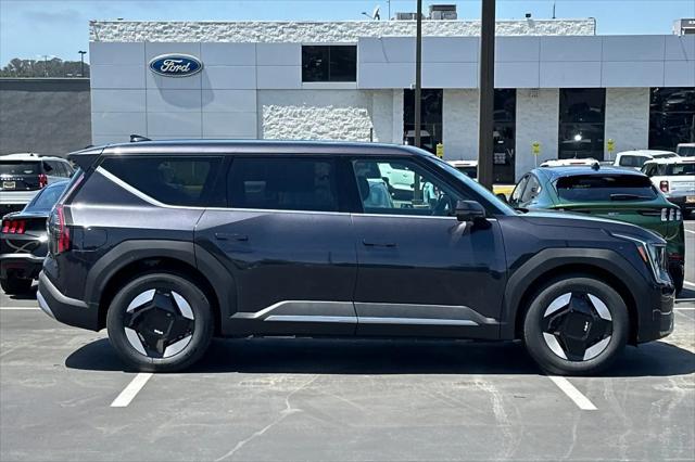 2026 Kia EV9 Light Long Range