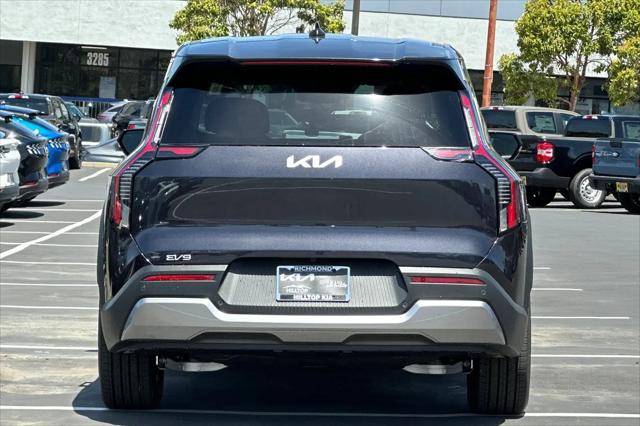 2026 Kia EV9 Light Long Range