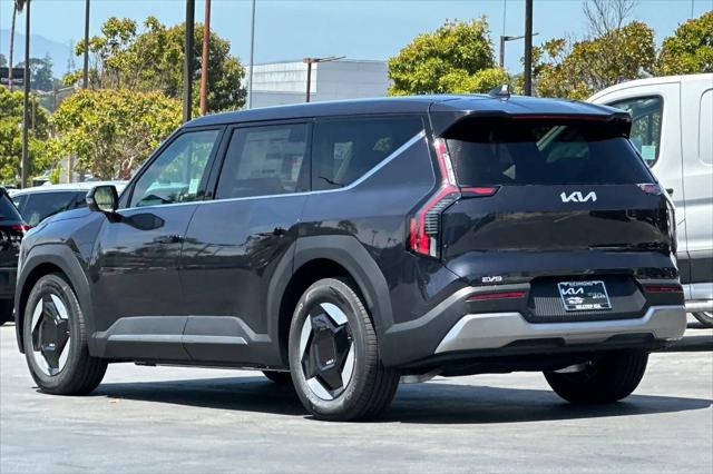 2026 Kia EV9 Light Long Range
