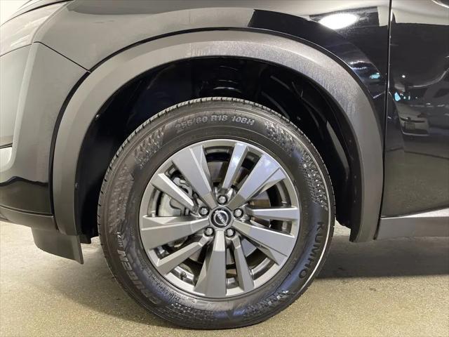 2025 Nissan Pathfinder SV FWD