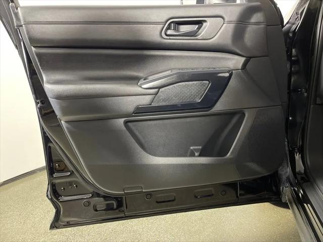 2025 Nissan Pathfinder SV FWD