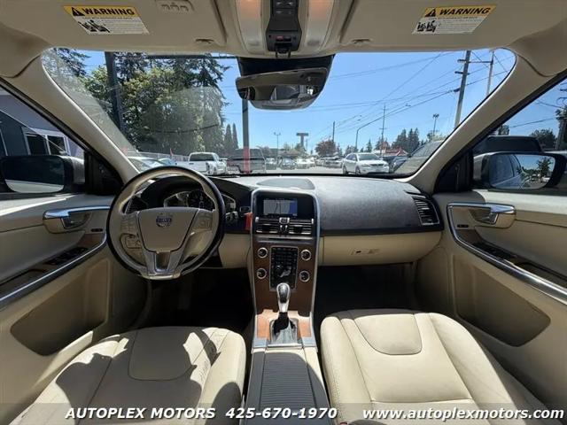 2015 Volvo XC60 T6 Platinum
