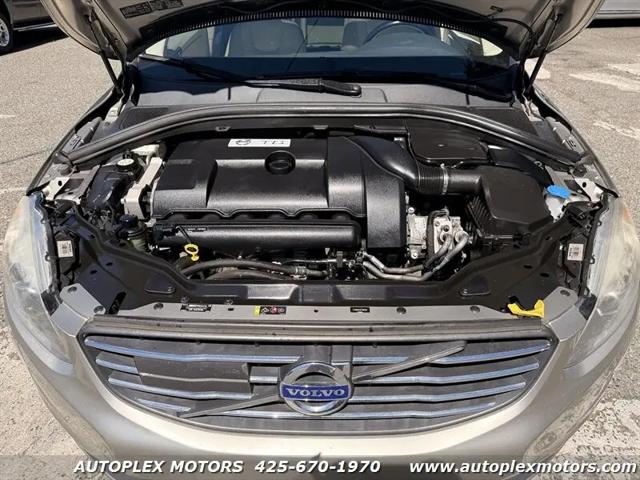 2015 Volvo XC60 T6 Platinum