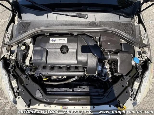 2015 Volvo XC60 T6 Platinum