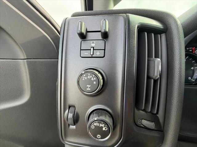 2024 Chevrolet Silverado 6500HD 1WT