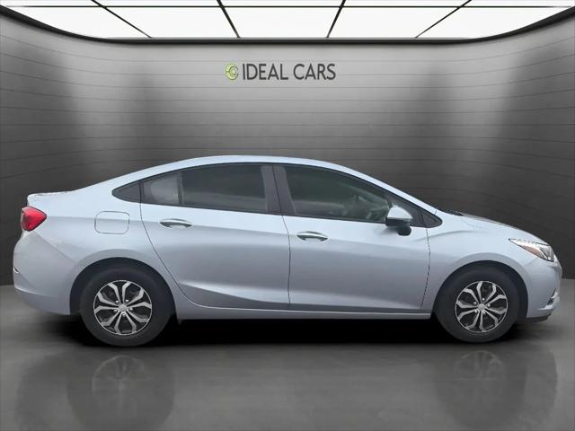 2017 Chevrolet Cruze LS Auto