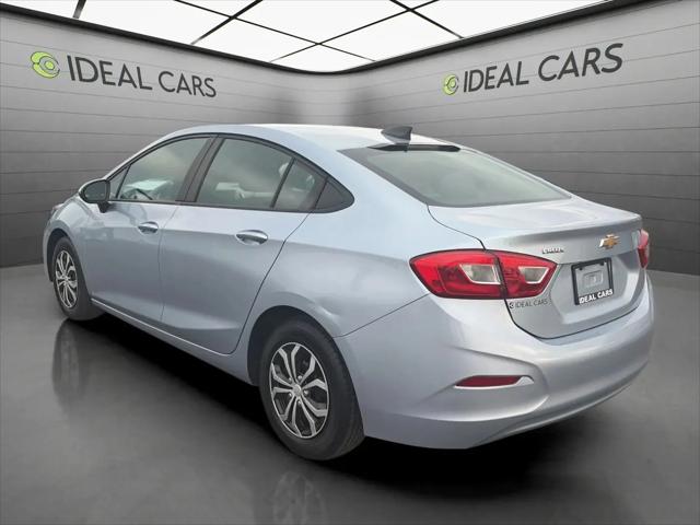 2017 Chevrolet Cruze LS Auto