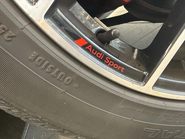 2023 Audi SQ5 Premium Plus TFSI quattro Tiptronic