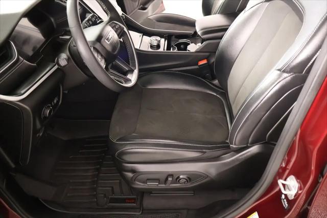 2023 Jeep Grand Cherokee L Altitude 4x4