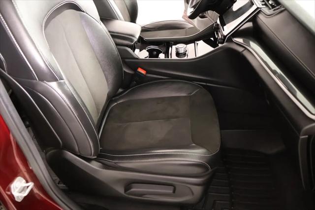 2023 Jeep Grand Cherokee L Altitude 4x4