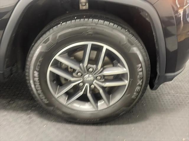 2018 Jeep Grand Cherokee Laredo E 4x4
