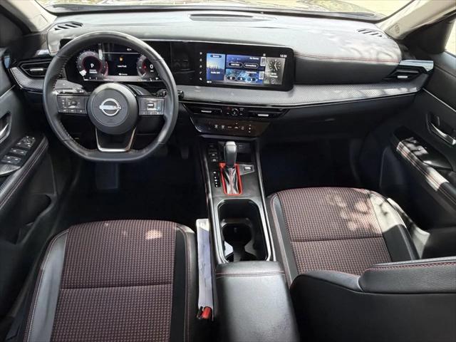 2025 Nissan Kicks SR FWD