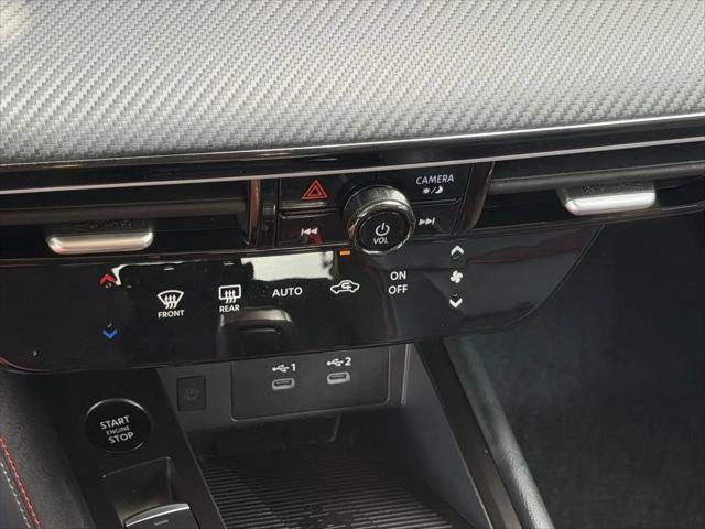 2025 Nissan Kicks SR FWD