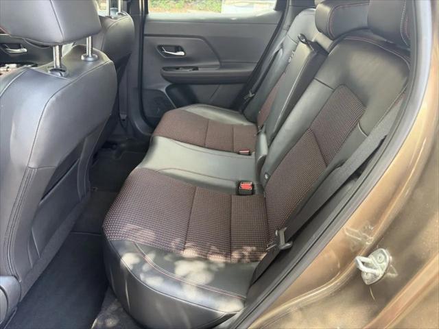 2025 Nissan Kicks SR FWD