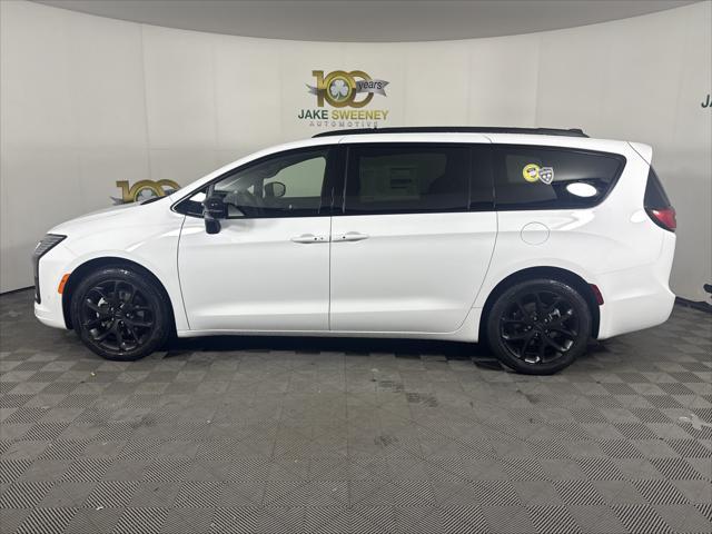 2027 Chrysler Pacifica Limited