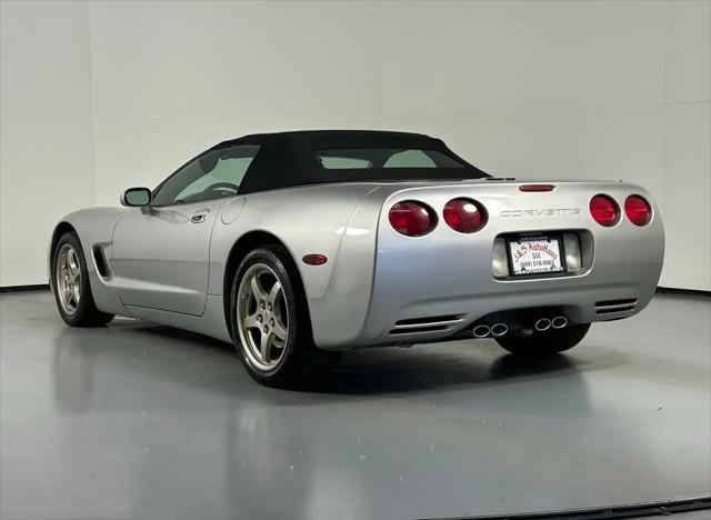 2004 Chevrolet Corvette Base