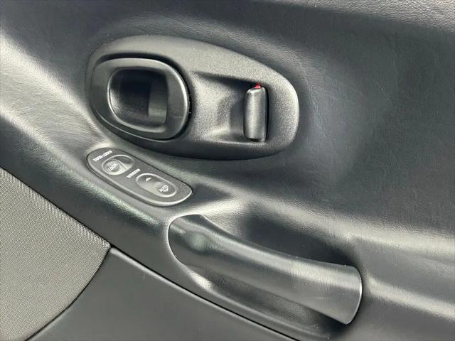 2004 Chevrolet Corvette Base