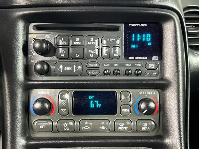2004 Chevrolet Corvette Base