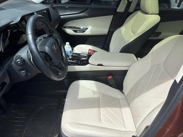 2025 Lexus NX 350h Luxury