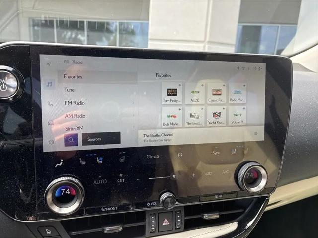 2025 Lexus NX 350h Luxury