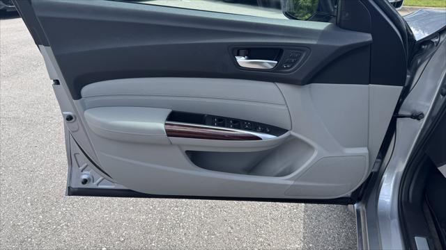 2017 Acura TLX w/Advance Package