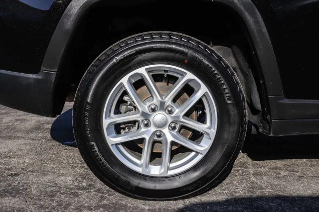 2025 Jeep Grand Cherokee Laredo X 4x2
