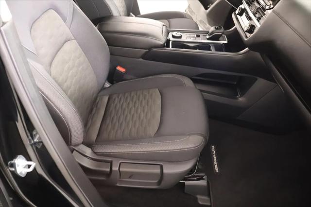 2025 Nissan Pathfinder SV 4WD