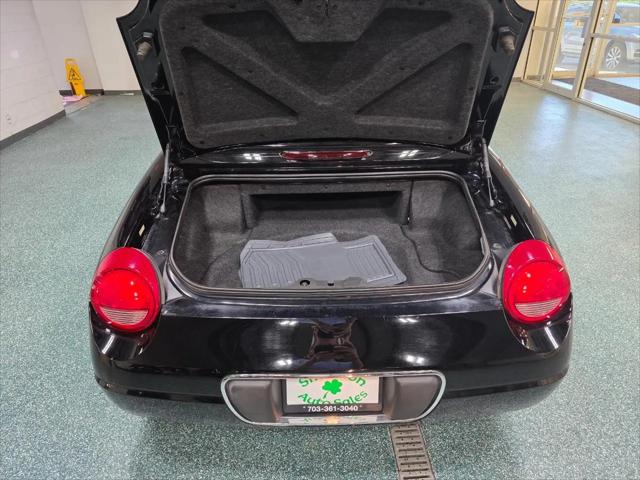 2002 Ford Thunderbird Premium