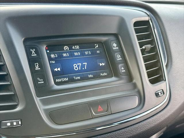 2015 Chrysler 200 S