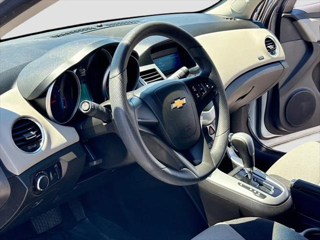 2015 Chevrolet Cruze LS Auto