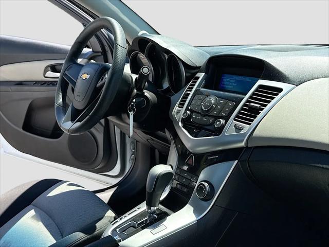 2015 Chevrolet Cruze LS Auto