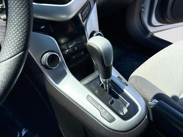 2015 Chevrolet Cruze LS Auto