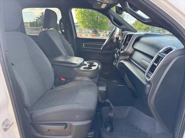 2020 Ram 3500 Big Horn Crew Cab 4x4 8' Box