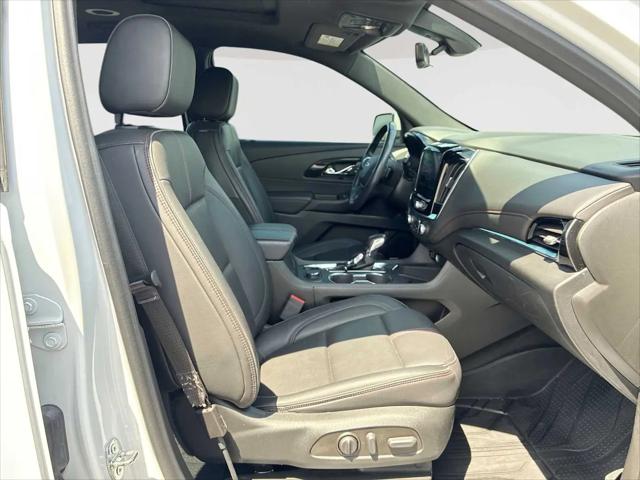 2022 Chevrolet Traverse AWD RS