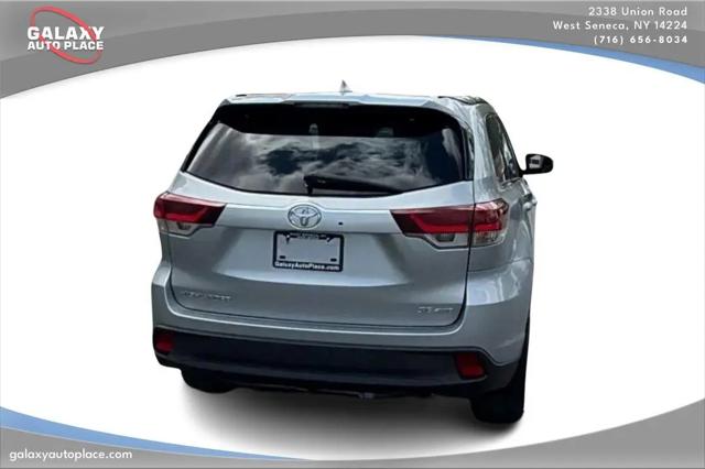 2019 Toyota Highlander SE