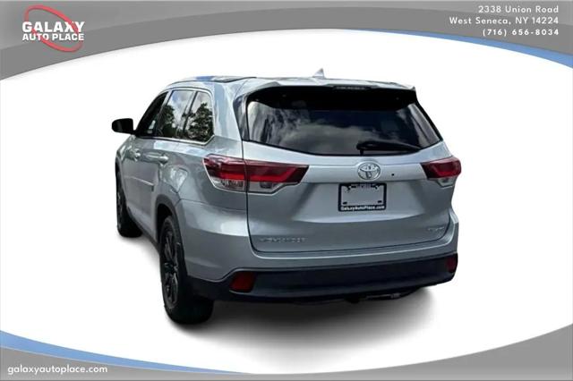 2019 Toyota Highlander SE