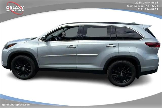 2019 Toyota Highlander SE