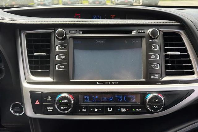 2019 Toyota Highlander SE
