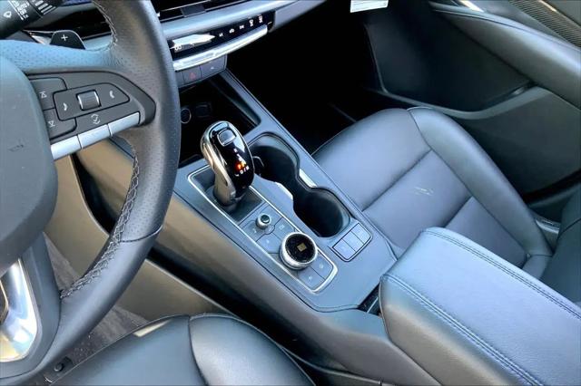 2025 Cadillac XT4 FWD Sport
