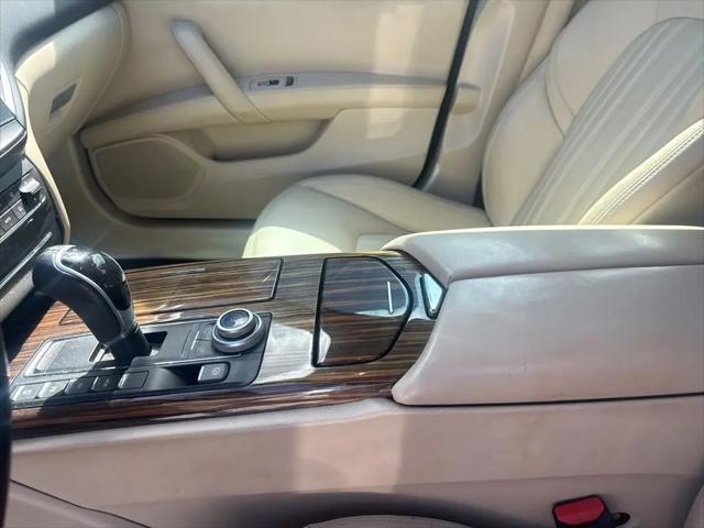 2017 Maserati Ghibli Standard