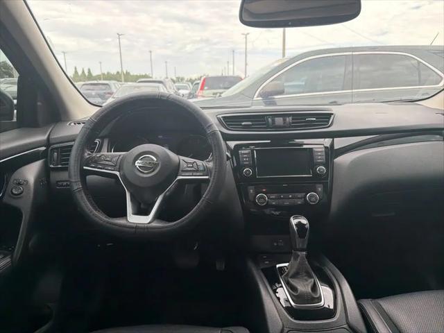 2021 Nissan Rogue Sport SL FWD Xtronic CVT