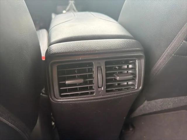 2021 Nissan Rogue Sport SL FWD Xtronic CVT